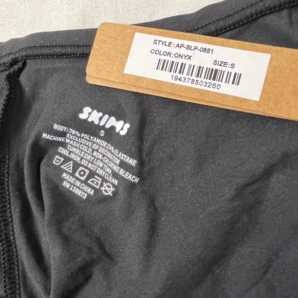 SKIMS Fits Everybody Slip Mini Bodycon Dress Black - Picture 5 of 5